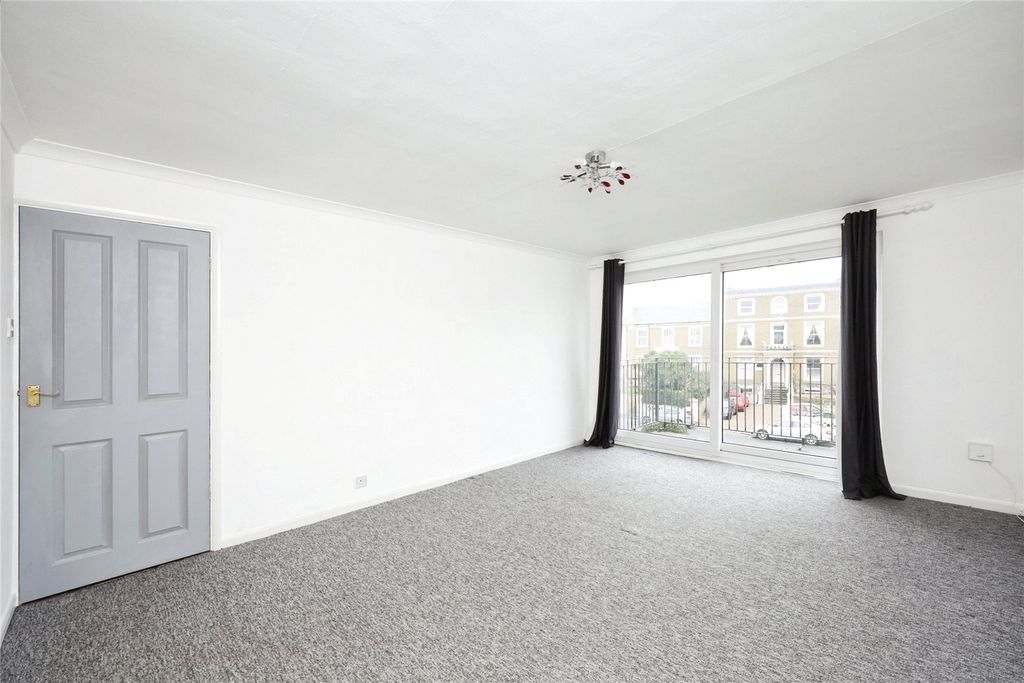 Property photo 2 of 17 Picture No. 09