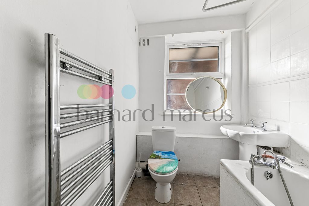 Property photo 1 of 5 Bathroom