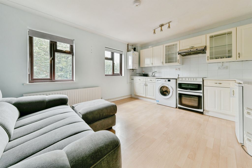Property photo 3 of 10