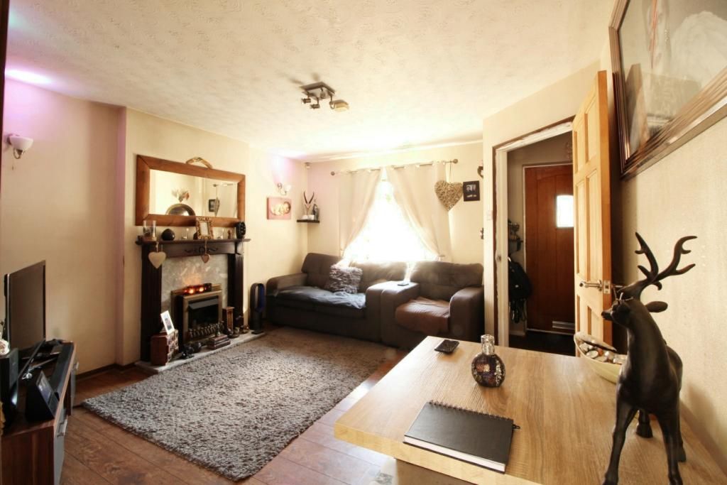 Property photo 3 of 9