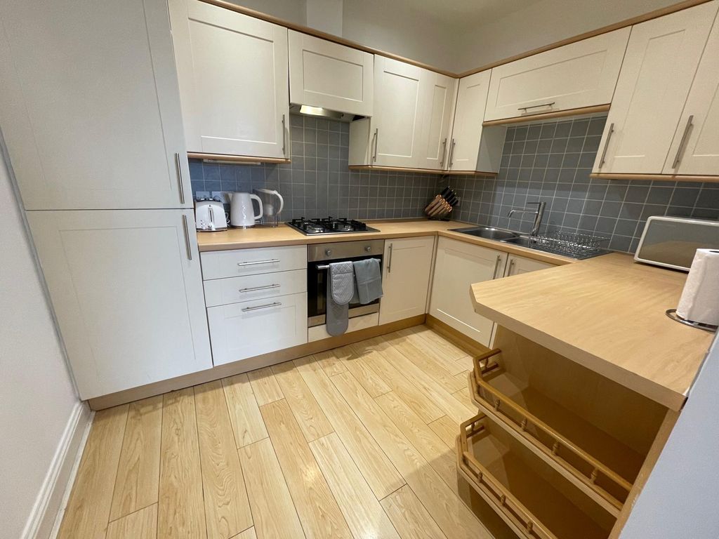 Property photo 2 of 16 Kitchen