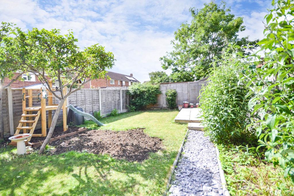 Property photo 2 of 19