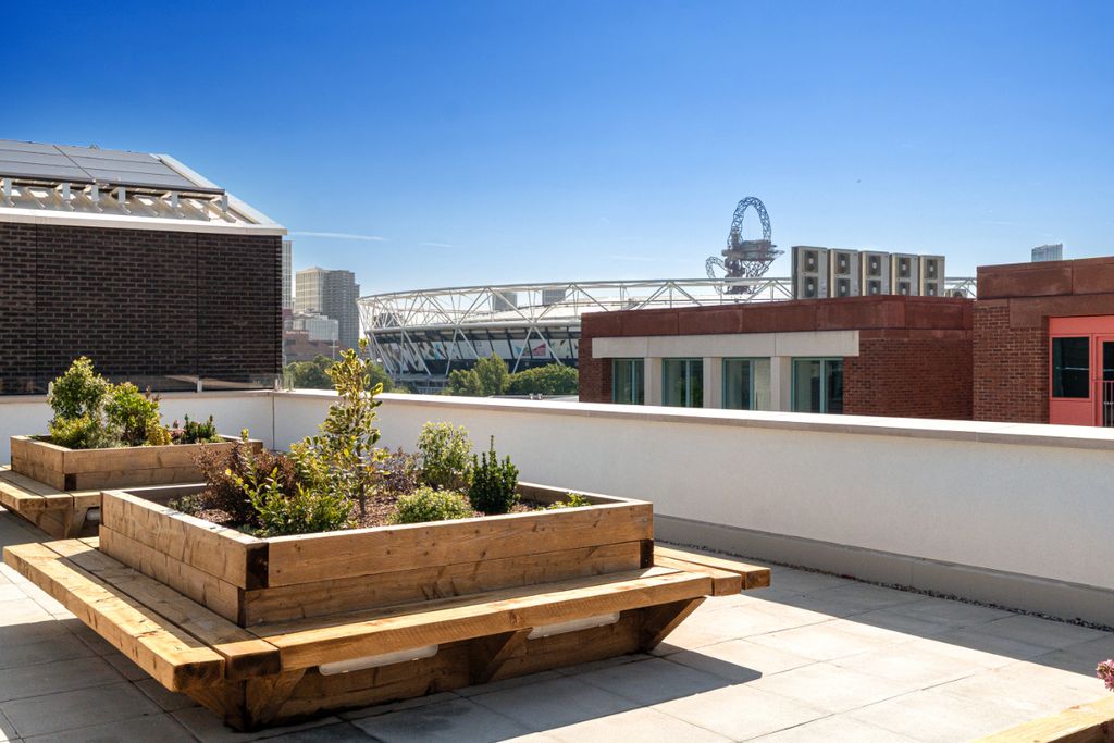 Property photo 3 of 14 Hackney Wick E3-44.Jpg