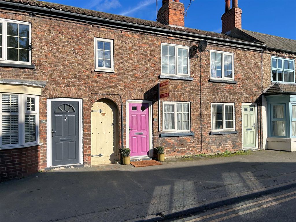 Property photo 1 of 18 Door.Jpg