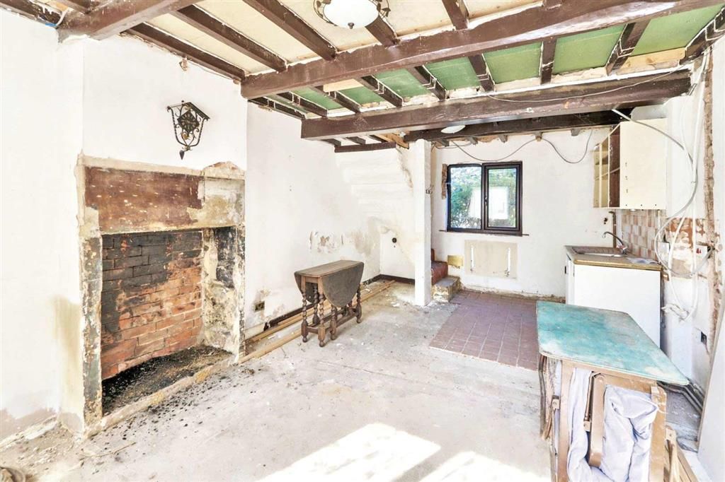 Property photo 2 of 5
