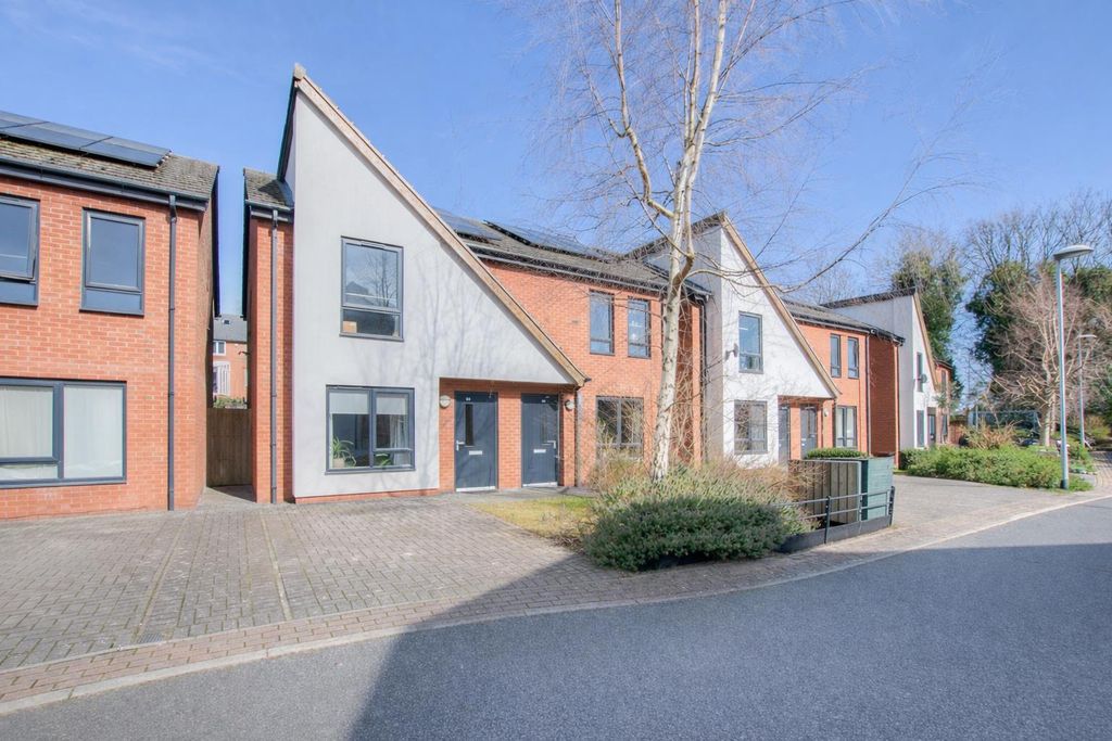 Property photo 1 of 21 851B35ba-788F-4469-8c4F-ce4B8Ca69c6c.Png