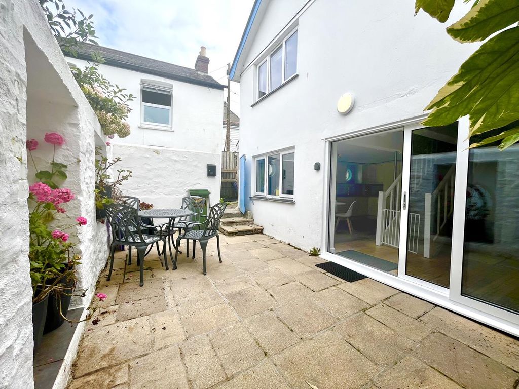 Property photo 1 of 14 Image00005.Jpg