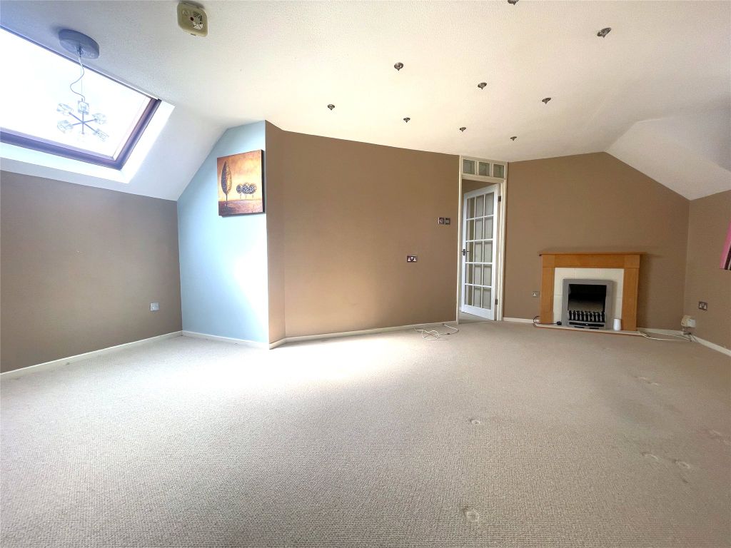 Property photo 3 of 6 Picture No. 17