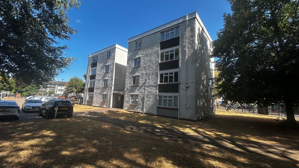Property photo 1 of 12 9