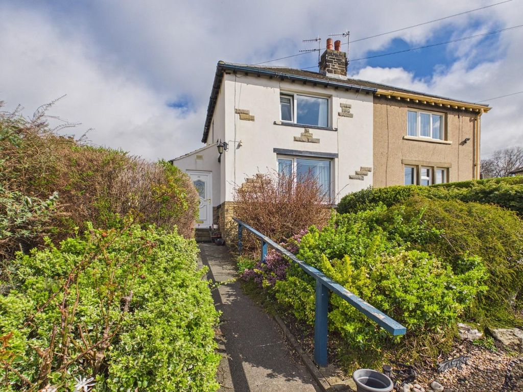 Property photo 1 of 12 Cam04899G0-Pr0320-Still013.Jpg