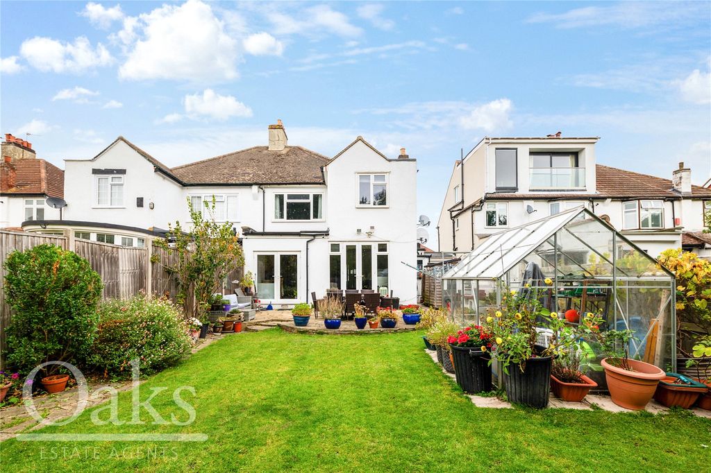 Property photo 2 of 13 Picture No. 11