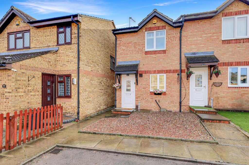 Property photo 1 of 15 4828390