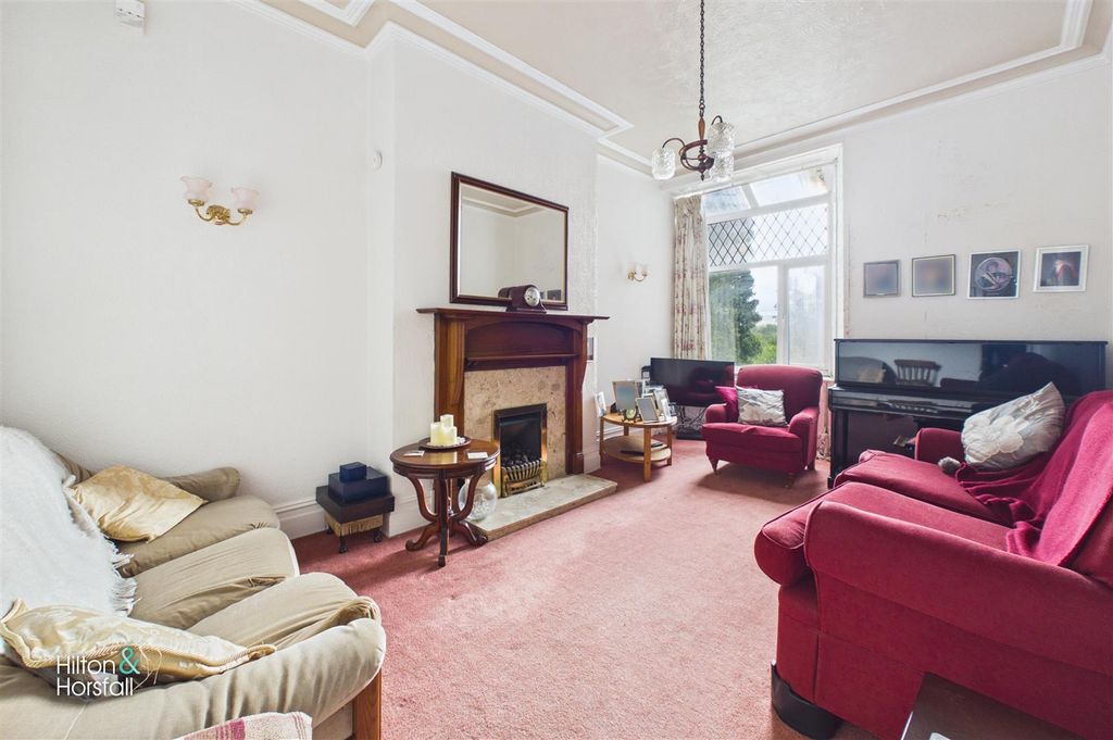 Property photo 3 of 22 Keighley Road