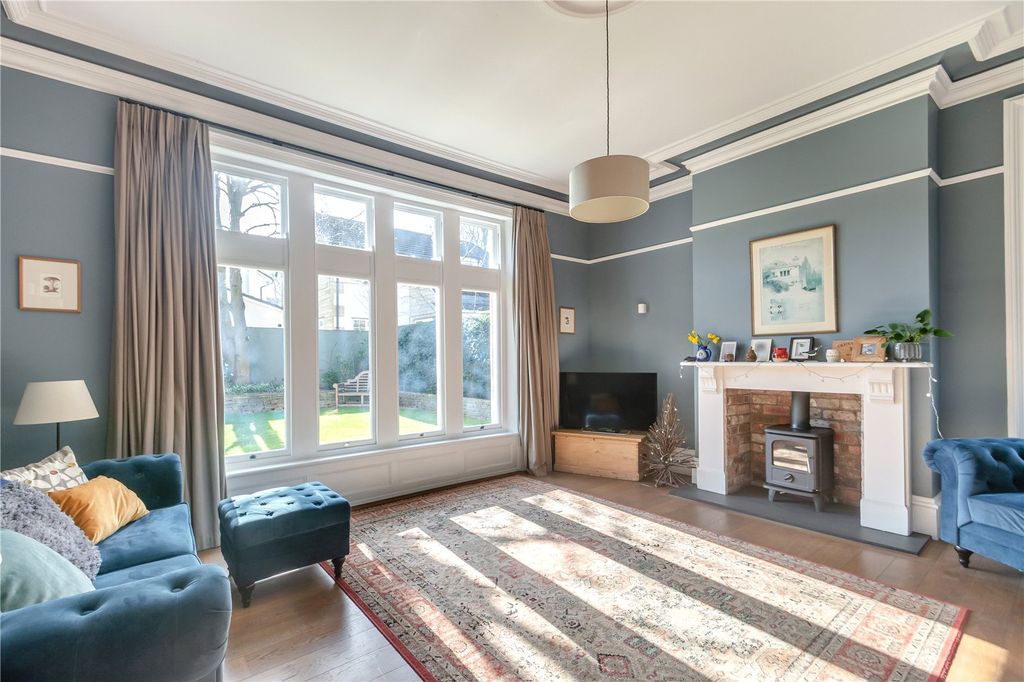 Property photo 2 of 24 Drawing Room