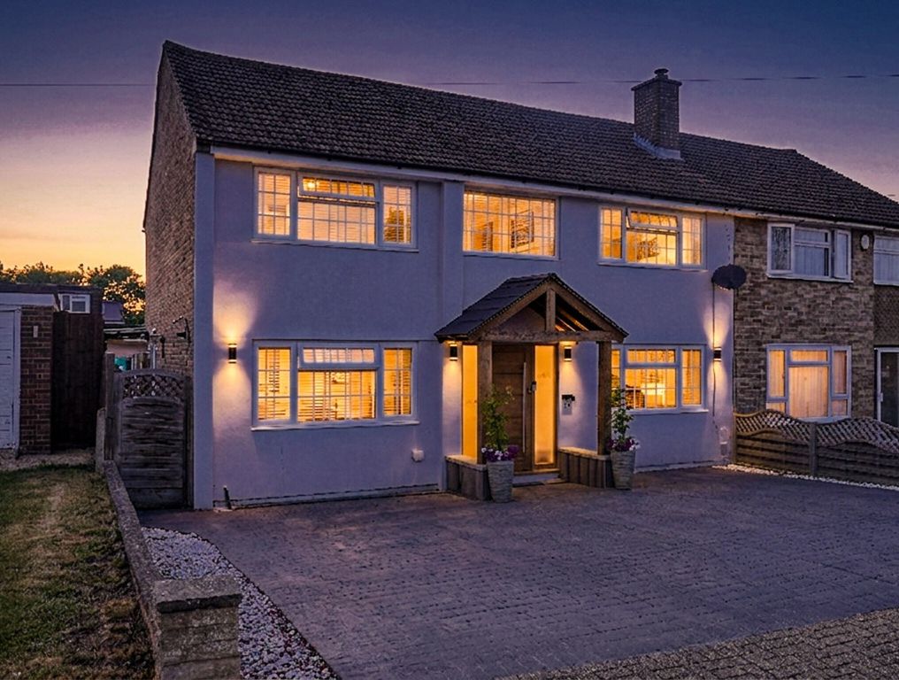 Property photo 2 of 16