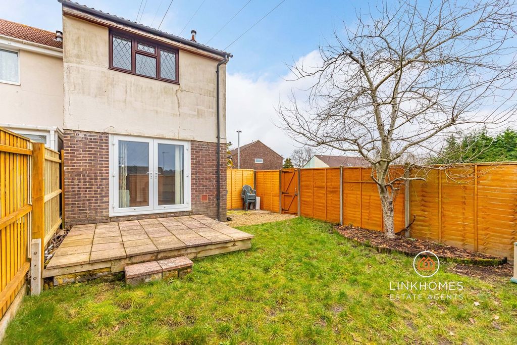 Property photo 2 of 20