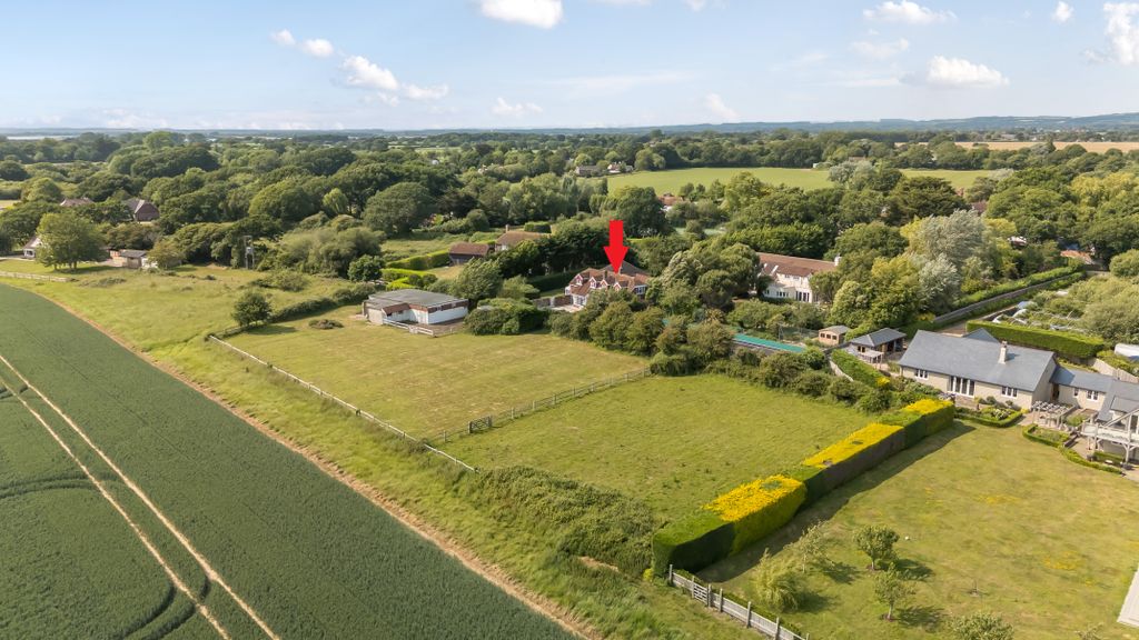 Property photo 3 of 19