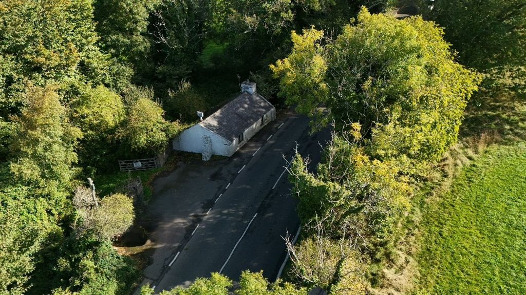 Property photo 1 of 11