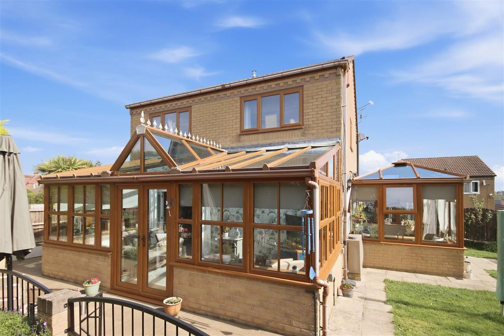 Property photo 1 of 28 Rear