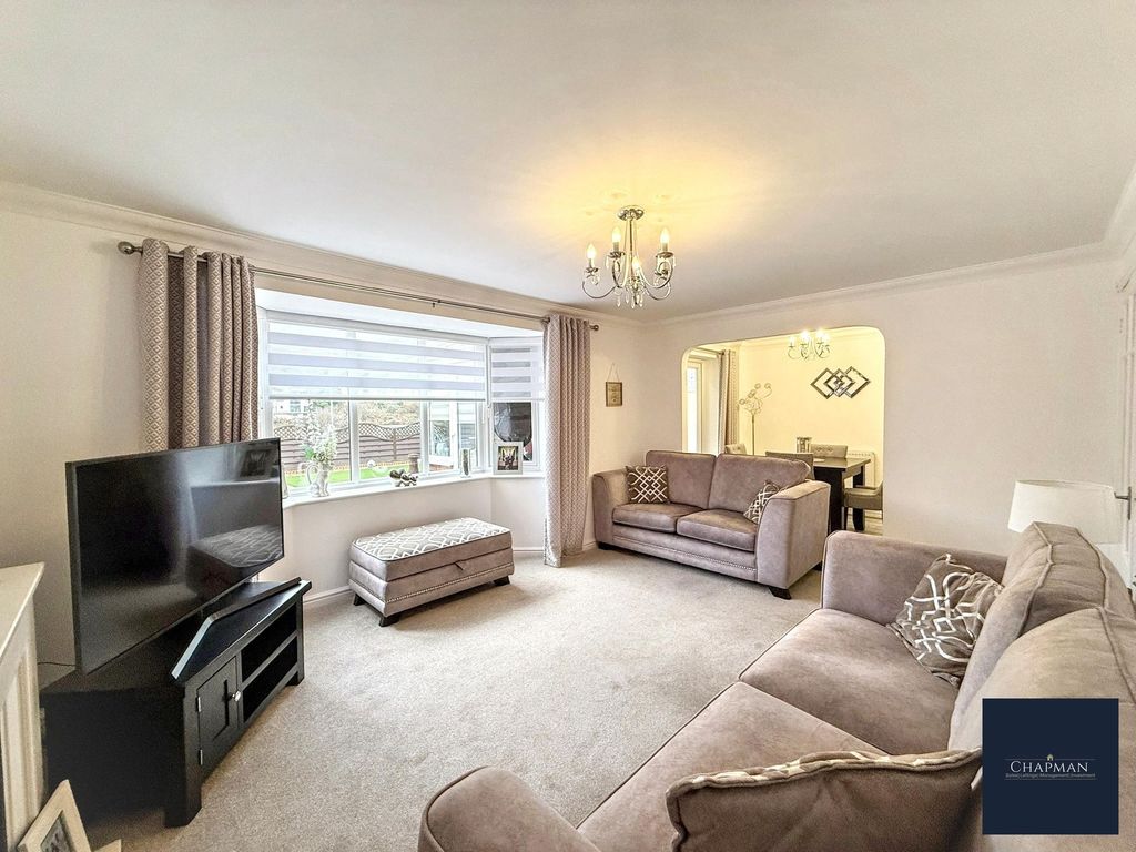 Property photo 2 of 27