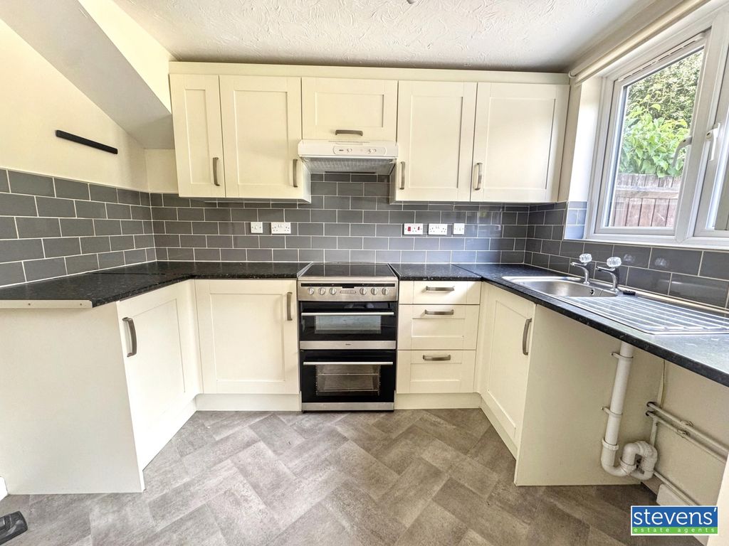 Property photo 2 of 14 Img_0666