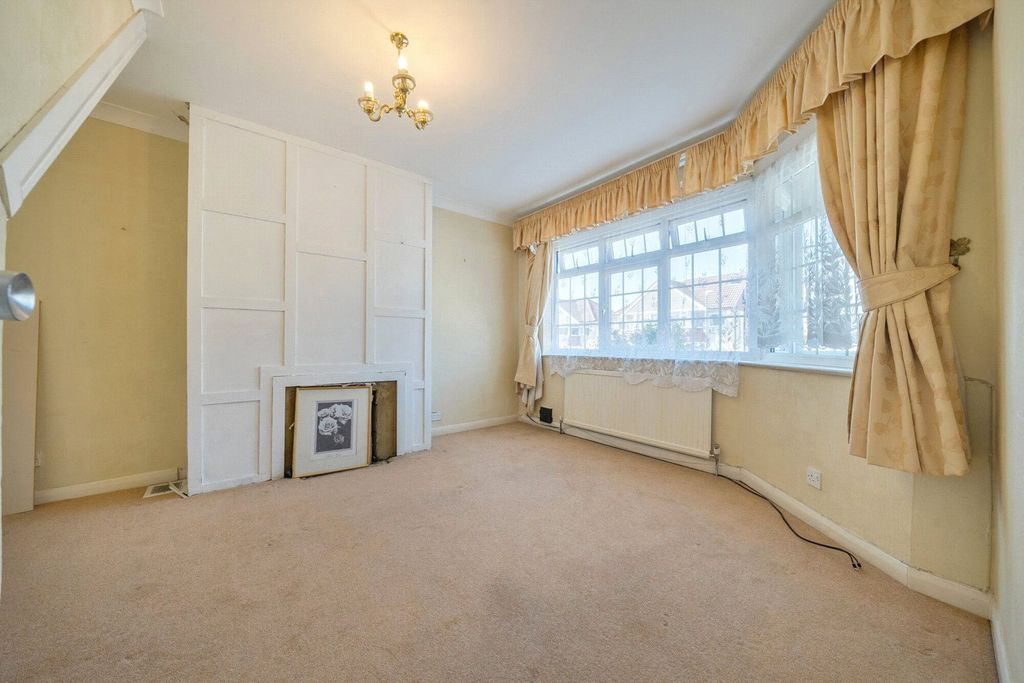 Property photo 2 of 15 2
