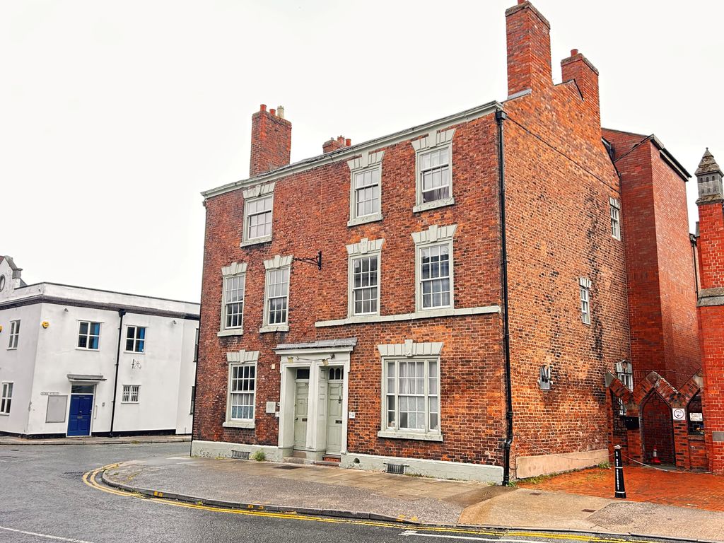 Property photo 1 of 5