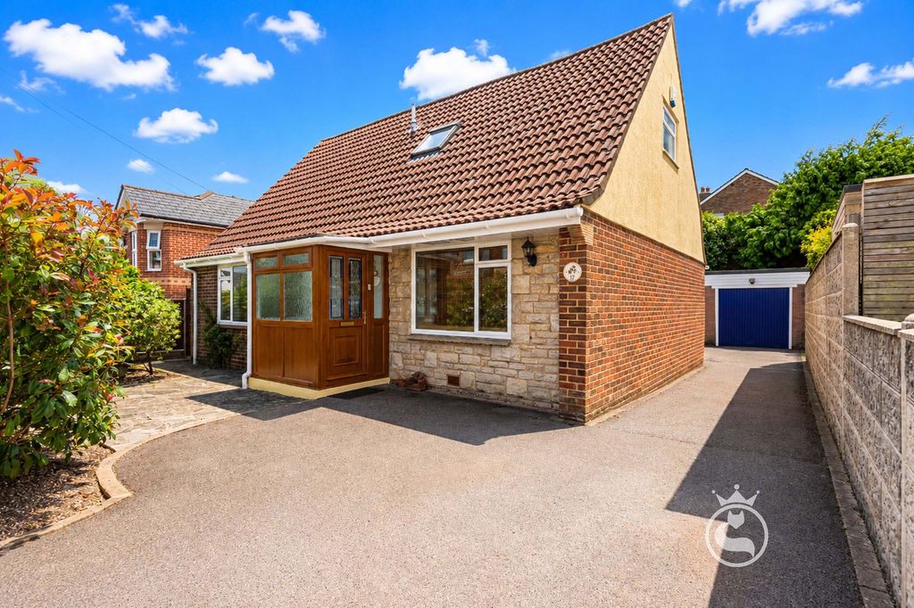 Property photo 1 of 16