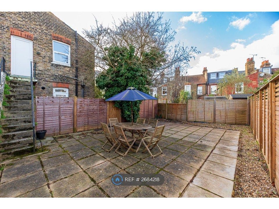 Property photo 2 of 26