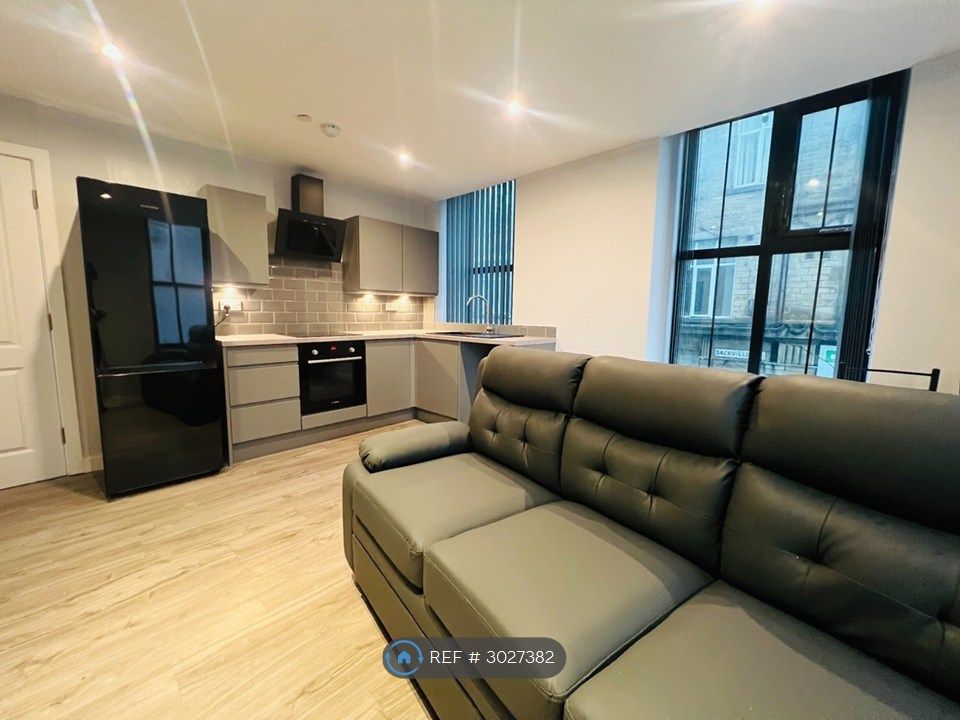 Property photo 2 of 12