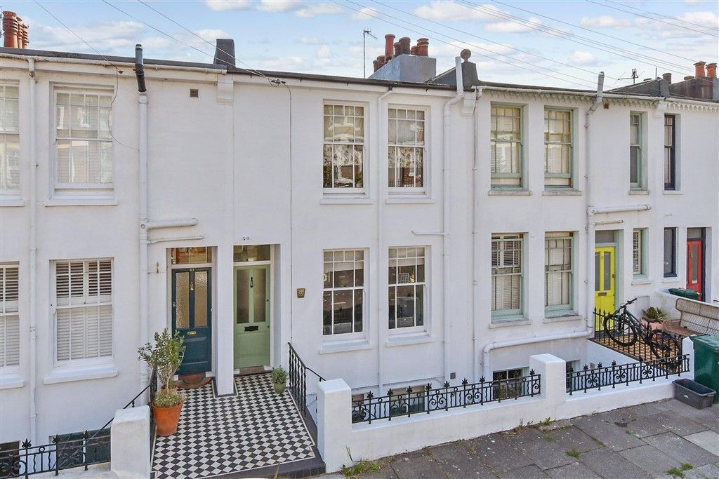 Property photo 1 of 11 External (Web)