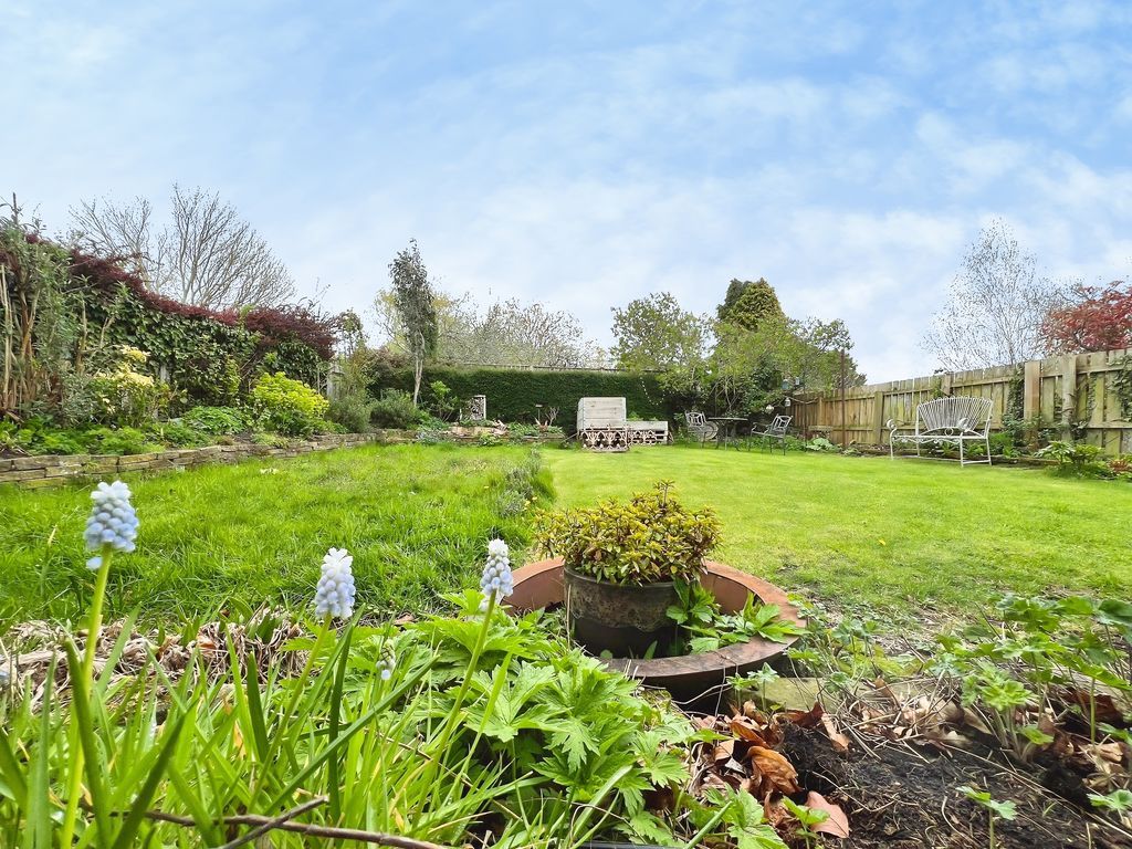 Property photo 2 of 39 Photo 23