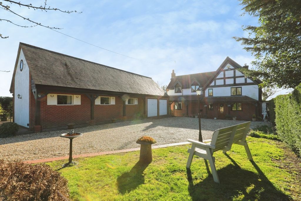 Property photo 1 of 33