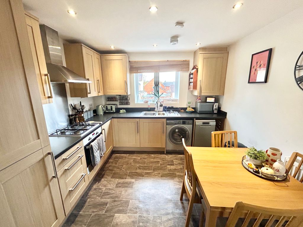 Property photo 3 of 15 Image