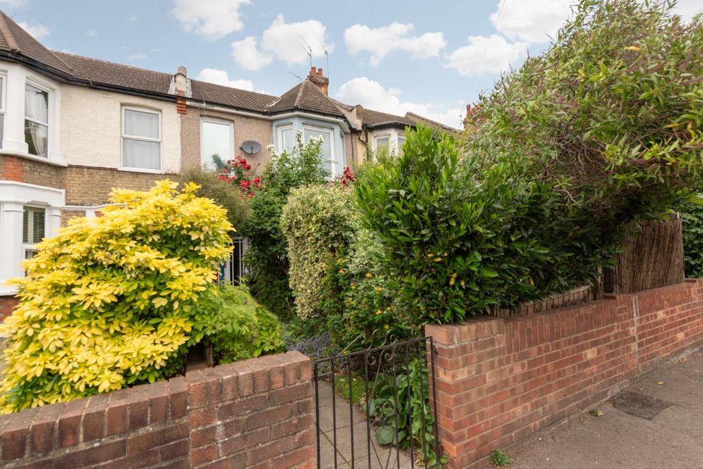 Property photo 2 of 24 4292212