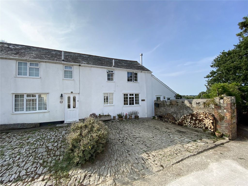 Property photo 2 of 14 Front Of Property