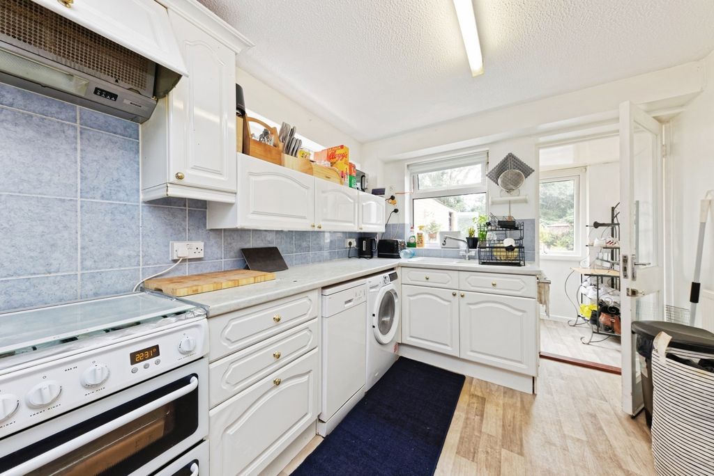 Property photo 3 of 19 Pbox-Img.Jpg