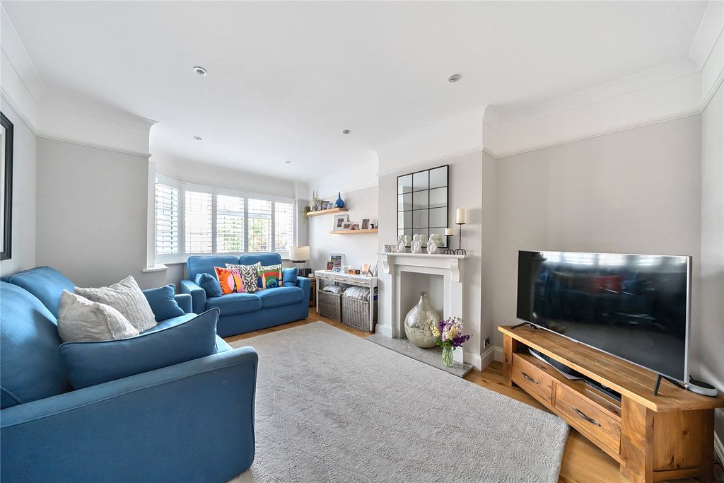 Property photo 2 of 22 Picture No. 12