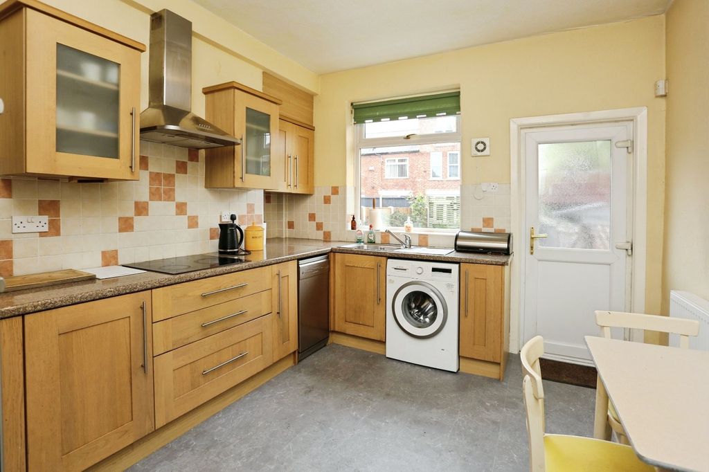 Property photo 3 of 25 Picture No. 11