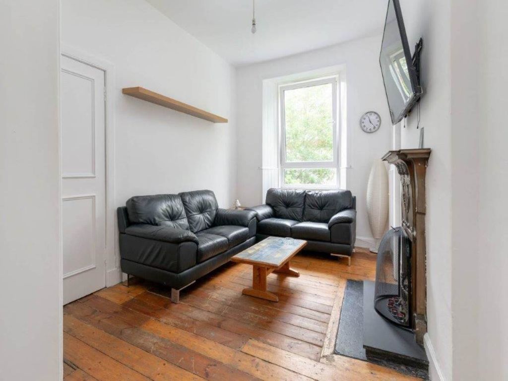 Property photo 2 of 8 49514_164_Gorgie_03