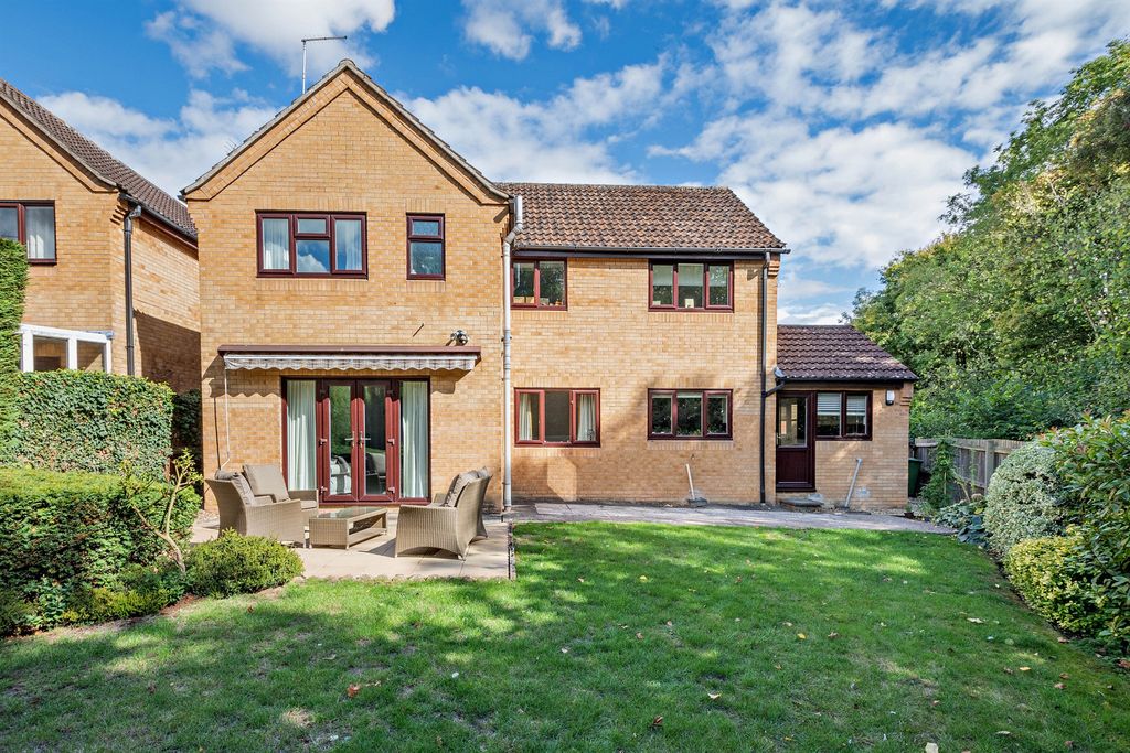 Property photo 2 of 15