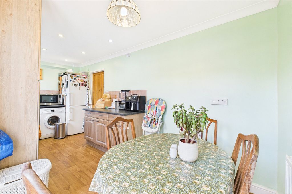 Property photo 3 of 15 Kitchen/Diner