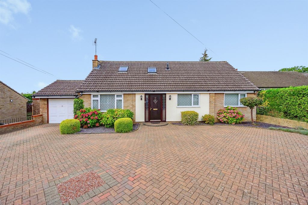 Property photo 1 of 18