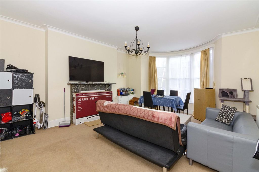 Property photo 3 of 8 Img_6007.Jpg