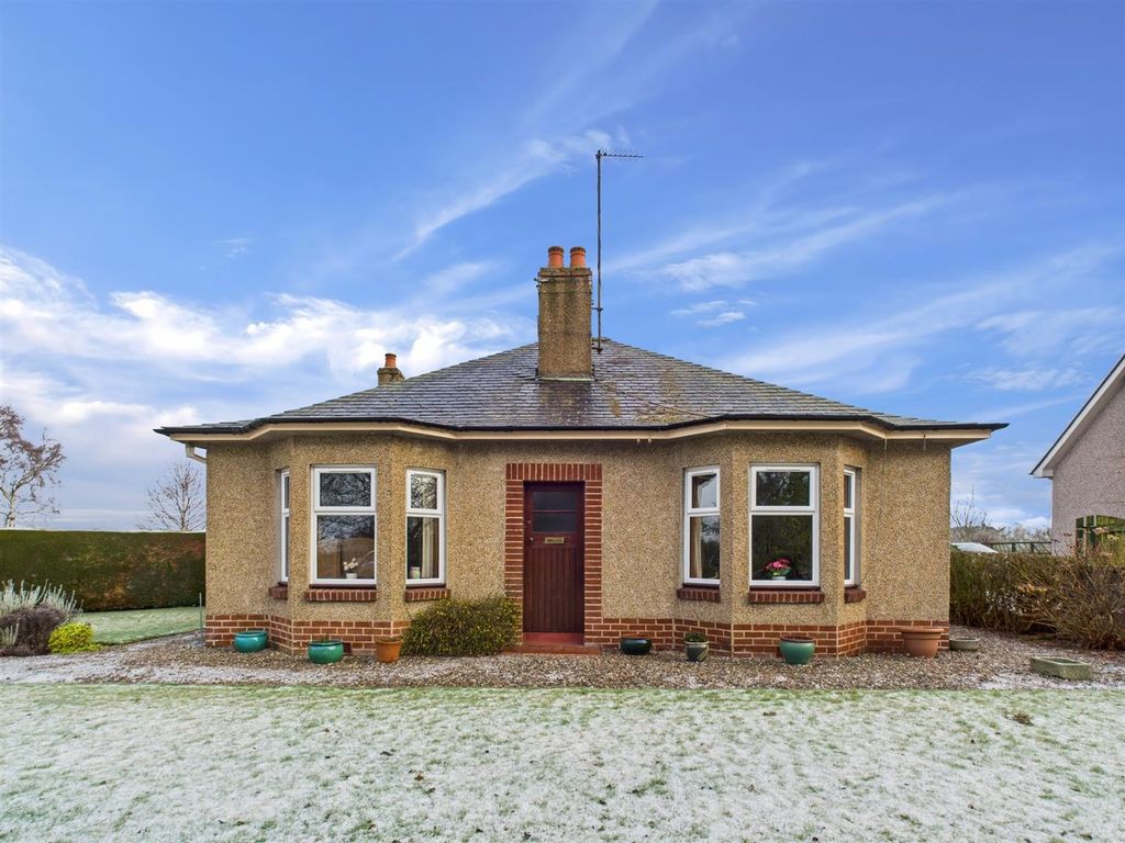 Property photo 1 of 21 Cam01486G0-Pr0940-Still025.Jpg