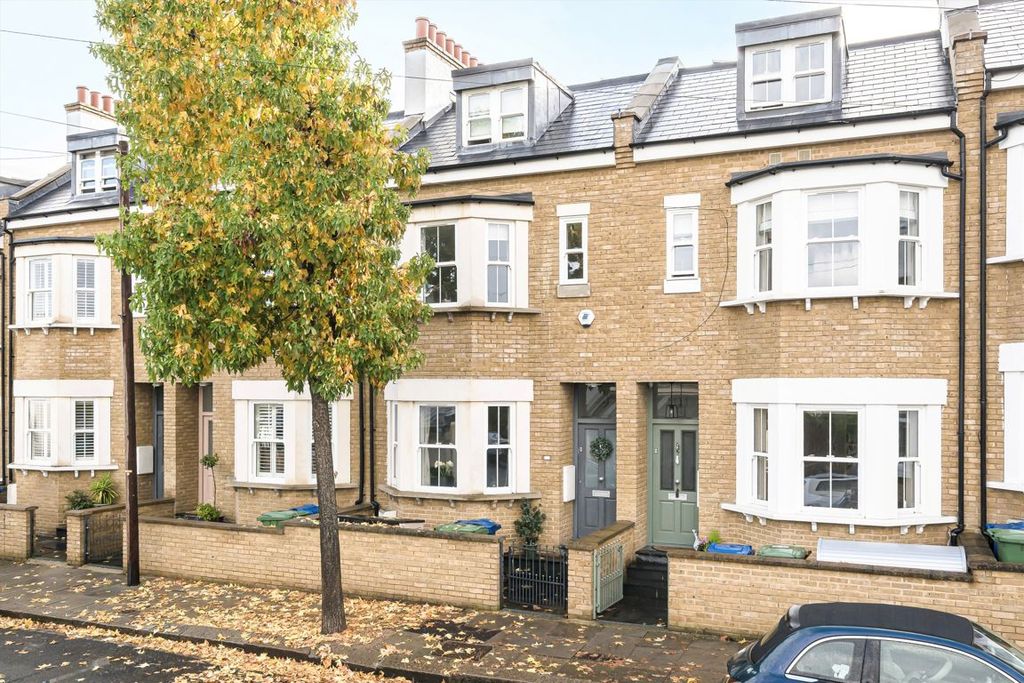 Property photo 2 of 13