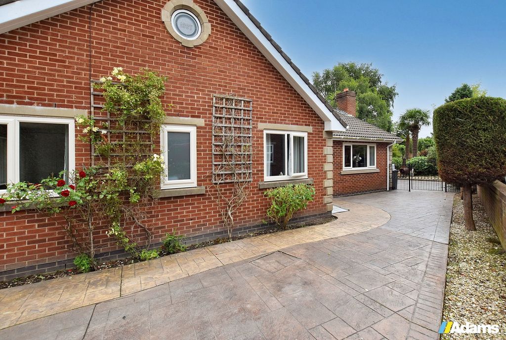 Property photo 1 of 34