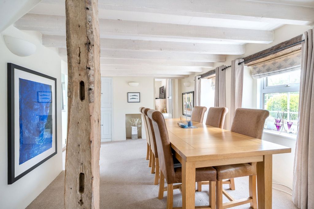 Property photo 3 of 32 Dining Room