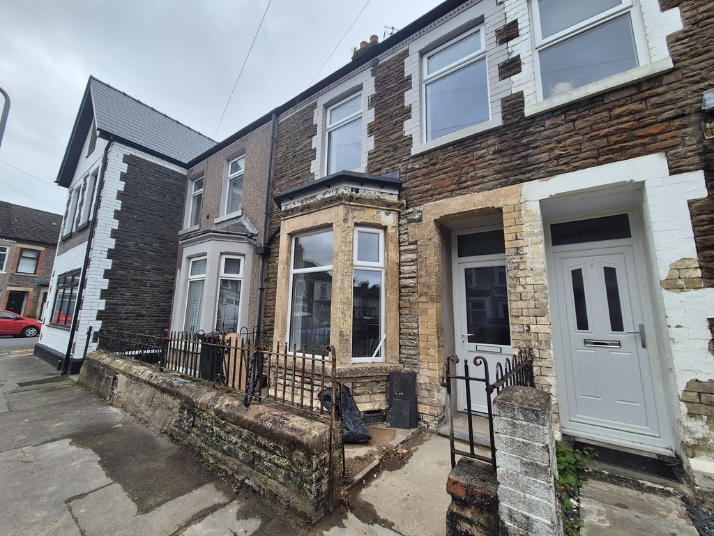 Property photo 1 of 28 1000028115