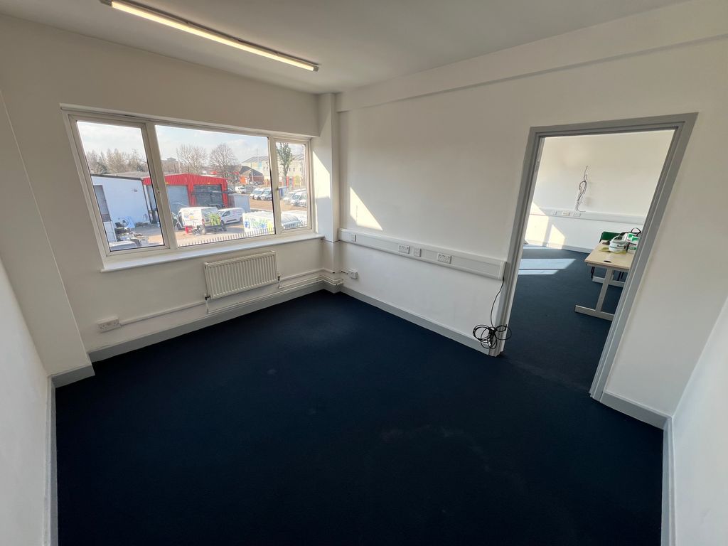 Property photo 2 of 3